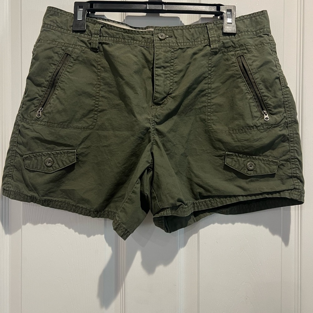 Columbia Womens XCO Shorts 14 Hiking Outdoors Green Pockets Ripstop